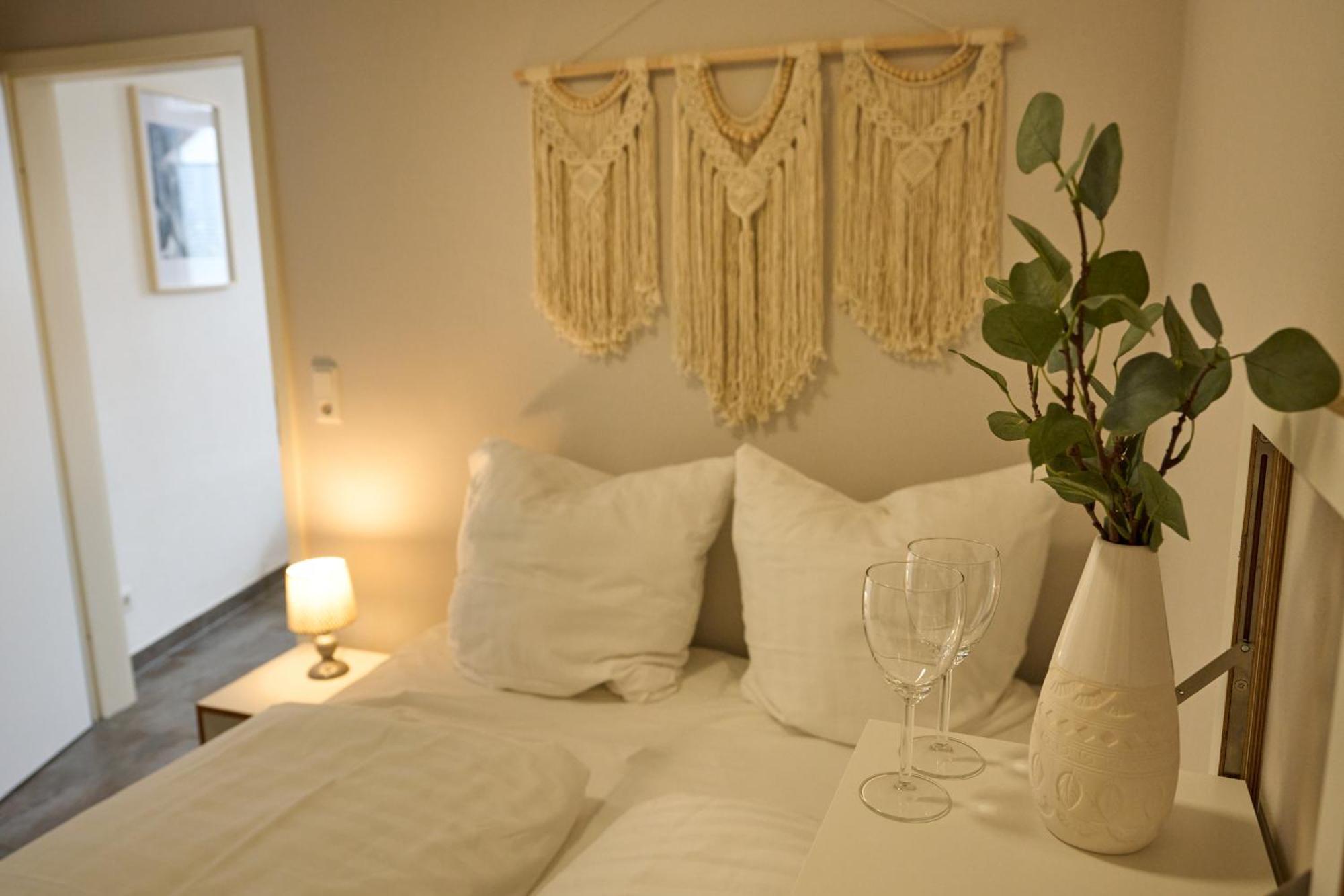 Kleine Moselruhe - Gemuetliche Ferienwohnung Bis 3 Personen - Zentral In Traben-Trarbach Extérieur photo